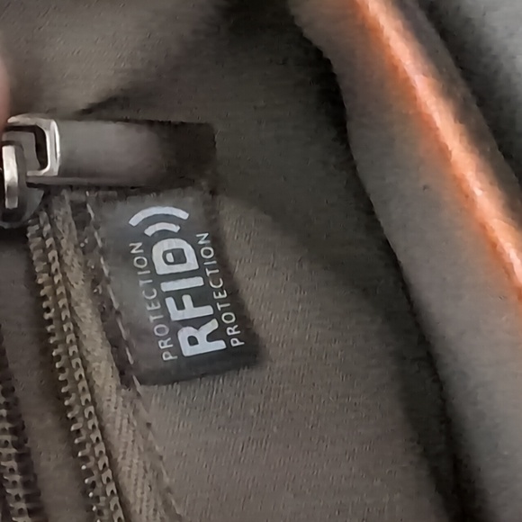 Bugatti Valentino RFID Men's Brown Cognac Vegan Leather Briefcase. - Picture 10 of 16